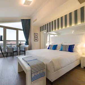 Palazzo Bezzi 4* Ravenne